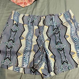 Size 6 short; new york And company brand
